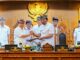 Bupati Wayan Adi Arnawa saat Rapat Paripurna DPRD Badung di Ruang Utama Gosana, Gedung DPRD Badung, Kamis (13/8).