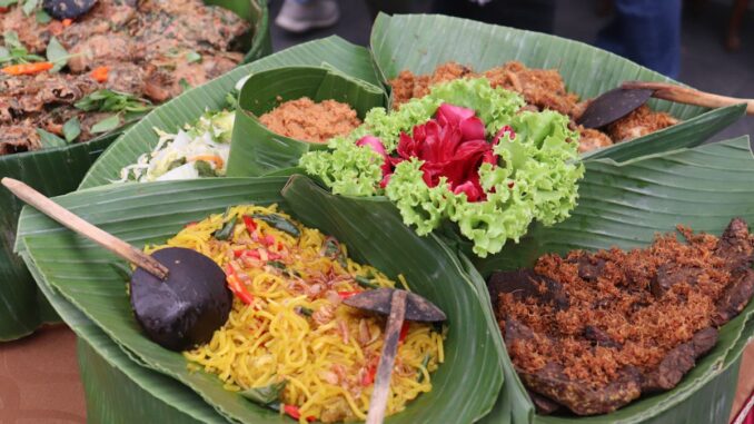 Ilustrasi makanan Nusantara.(Foto: Mufid Majnun/Unsplash)