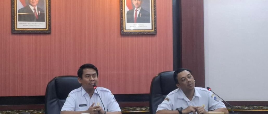 Kepala Sekretariat KPA Provinsi Bali, Anak Agung Ngurah Patria Nugraha (kiri) - IST