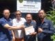 Donasi untuk korban gempa NTT diserahkan langsung Ketua SMSI Bali Emanuel Dewata Oja (dua dari kiri), Ketua JMSI Bali Nyoman Ady Irawan (kiri), dan Ketua AMSI Bali Ketut Sutrisna (kanan) kepada Ketua Pena NTT Bali Agustinus Apollonaris K Daton (dua dari kanan) di Sekretariat Pena NTT Bali, Denpasar, Rabu (26/8/2026)- IST