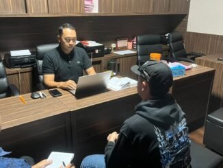 WNA Australia saat menjalani pemeriksaan di Polres Badung - IST