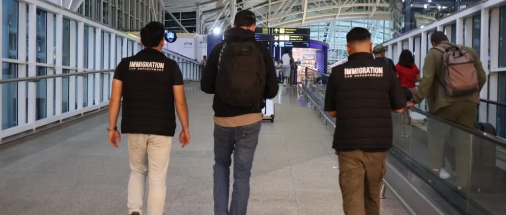 Deportasi WNA Australia dari Bali - IST