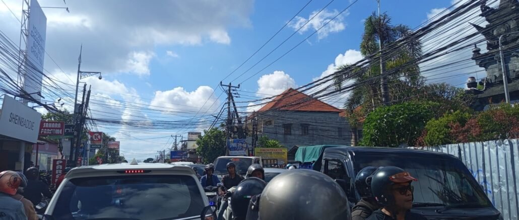 ilustrasi - Lalu lintas di Denpasar - Foto: Angga Wijaya