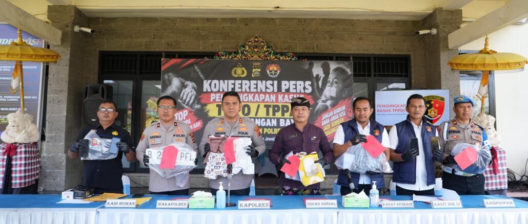 Pengungkapan kasus jual beli bayi yang diselidiki Polres Bangli, Kamis (24/9). (FOTO dari Humas Polres Bangli).