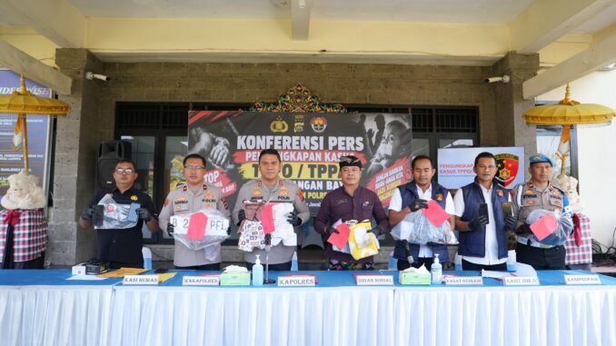 Pengungkapan kasus jual beli bayi yang diselidiki Polres Bangli, Kamis (24/9). (FOTO dari Humas Polres Bangli).