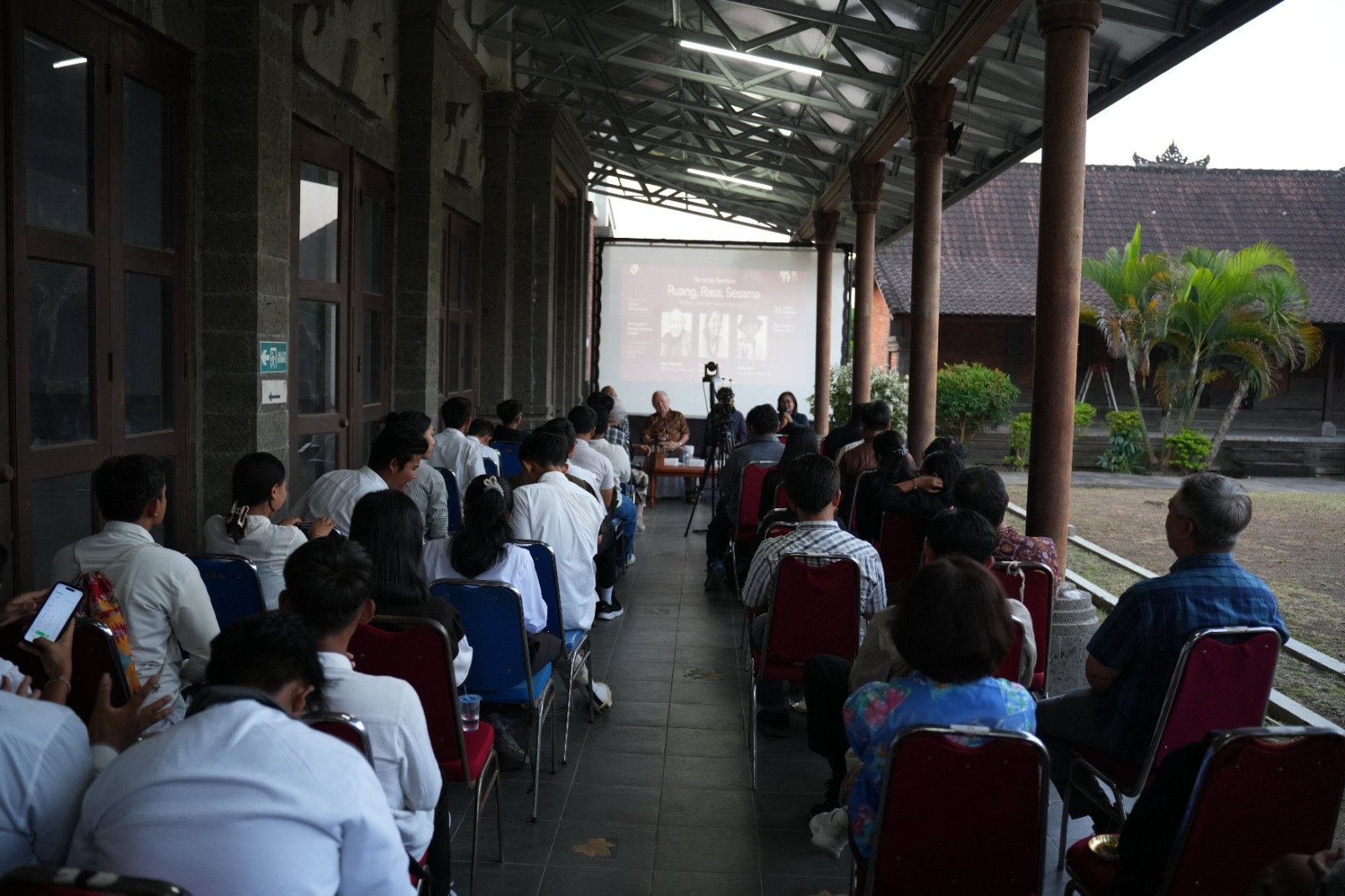 Suasana diskusi di Bentara Budaya, Bali - IST