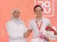 DOKU resmi mengumumkan Himelda Renuat (kiri) sebagai Chief Executive Officer DOKU sekaligus Head of Antom Indonesia, melanjutkan kepemimpinan dari Chris Yeo, CEO DOKU sebelumnya yang kini menjabat sebagai Head of Antom Filipina (kanan).