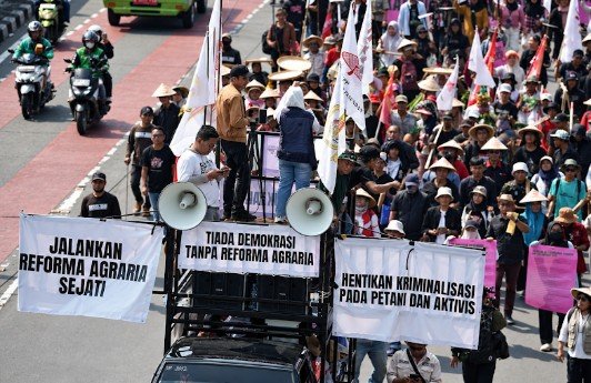 Aksi massa mengiringi pengesahan RUU Reforma Agraria di DPR RI- IST