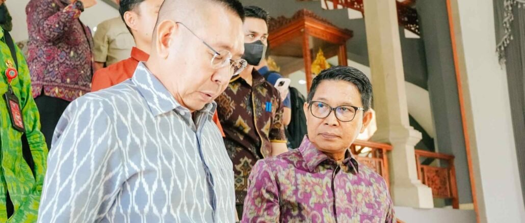 Bupati Badung Wayan Adi Arnawa (kanan) saat menerima Banggar DPR RI - IST