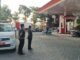 Petugas Kesehatan siaga di SPBU Lukluk, Rabu (14/10).- IST