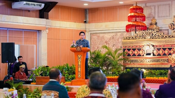 Bupati Wayan Adi Arnawa saat acara The 2nd Indonesia Tourism Marketing Week Conference 2026 di Ballroom Wantilan, Prama Sanur Beach Bali, Denpasar, Sabtu (17/10) - IST