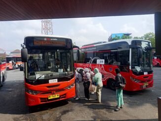 Bus Trans Metro Dewata di terminal Ubung - Foto: Angga Wijaya