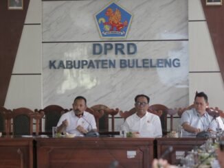 Rapat Pimpinan dan Anggota dengan agenda Penyampaian kajian Tim Ahli DPRD atas Ranperda APBD Tahun 2027di Ruang Gabungan Komisi Gedung Dewan Buleleng pada Rabu, (28/10/2026) - IST