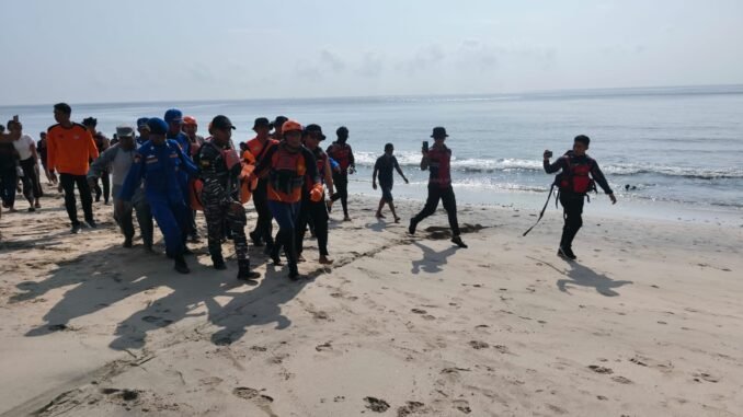 Evakuasi pemancing yang hilang di Karangasem, Bali - IST
