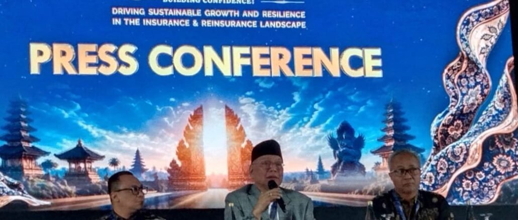 Jumpa Pers Indonesia Rendezvous, forum tahunan industri asuransi dan reasuransi yang pada tahun ini memasuki tonggak penyelenggaraan ke-30 dan digelar di Nusa Dua, Kabupaten Badung, Bali, Rabu (14/10) - IST