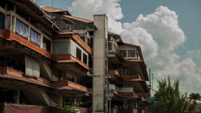 Keterangan foto: Pasar Kumbasari di Denpasar, penanda kota yang ikonik. (Foto: Dendy Darma Satyazi/Unsplash)